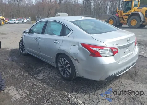 2017 Nissan Altima 2.5 Sv z USA, uszkodzony, nr VIN 1N4AL3AP3HC250163